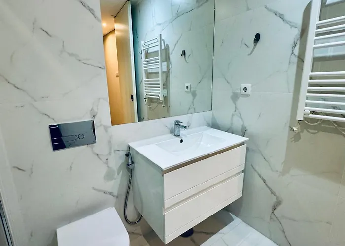 The Well Apartment, Sao Vicente 86 *